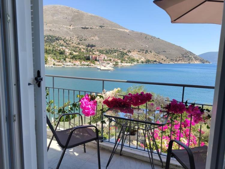 Ballas Apartments Agia Efimia Exterior foto