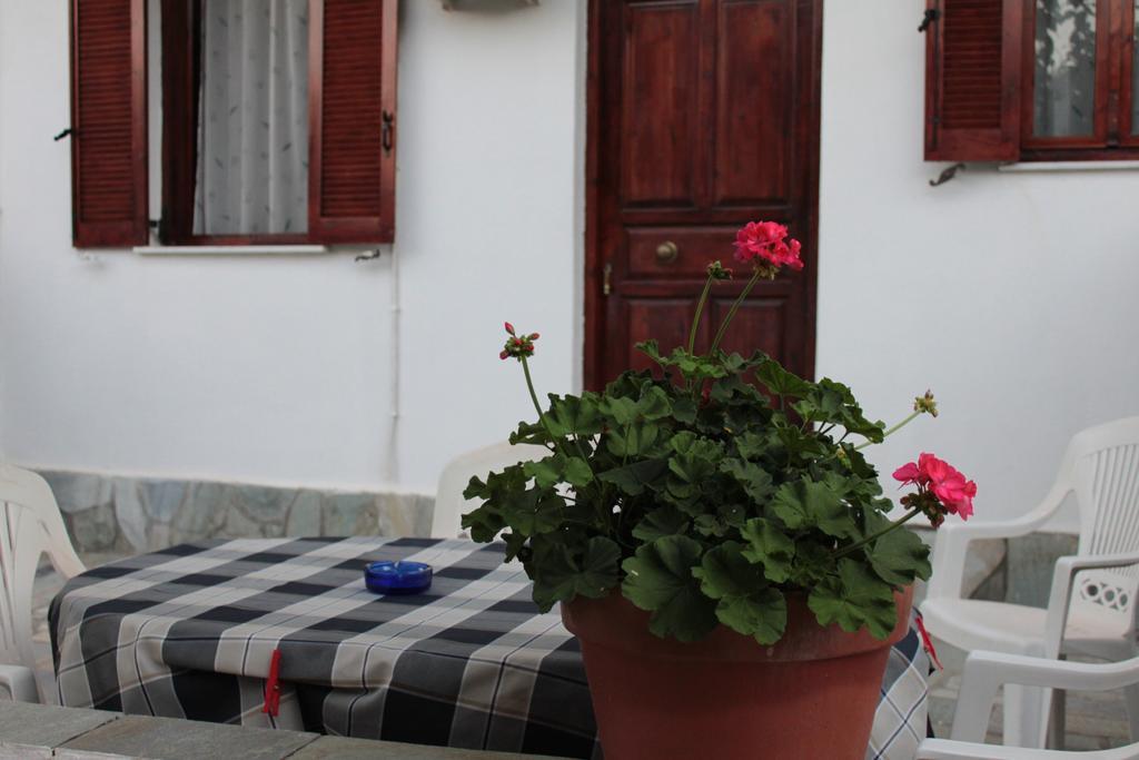 Ballas Apartments Agia Efimia Quarto foto