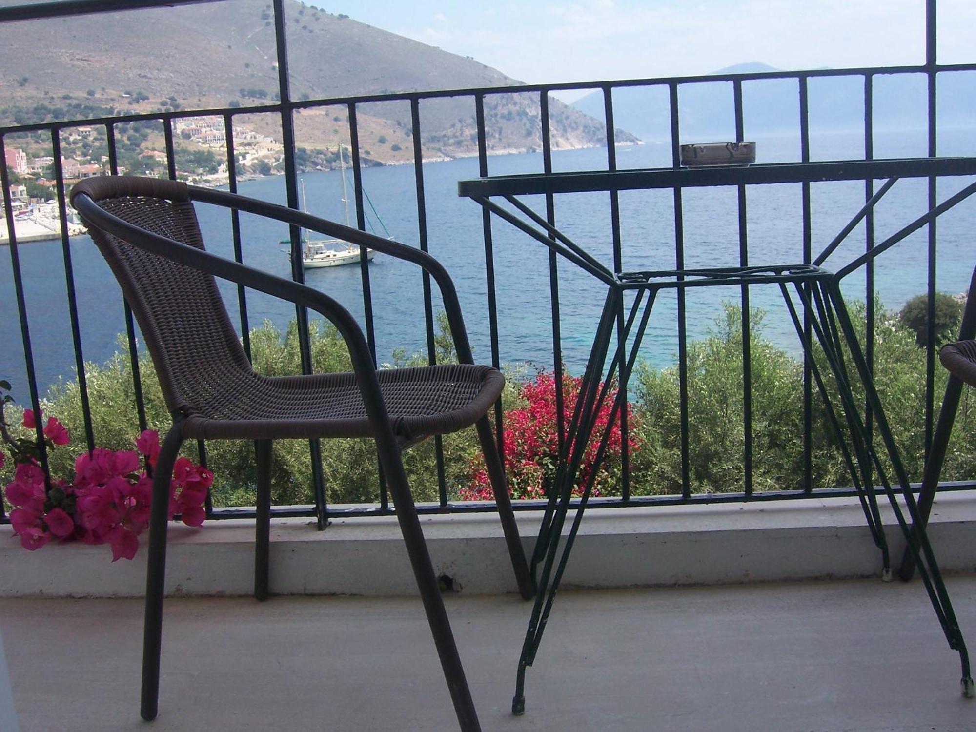 Ballas Apartments Agia Efimia Quarto foto