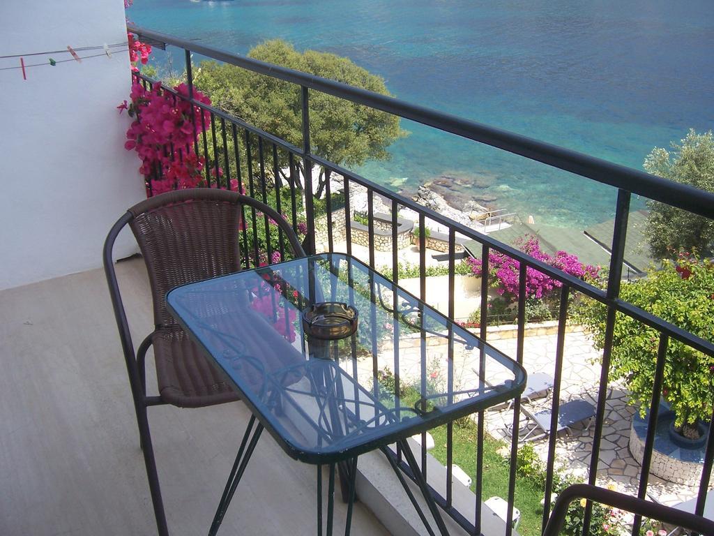 Ballas Apartments Agia Efimia Quarto foto